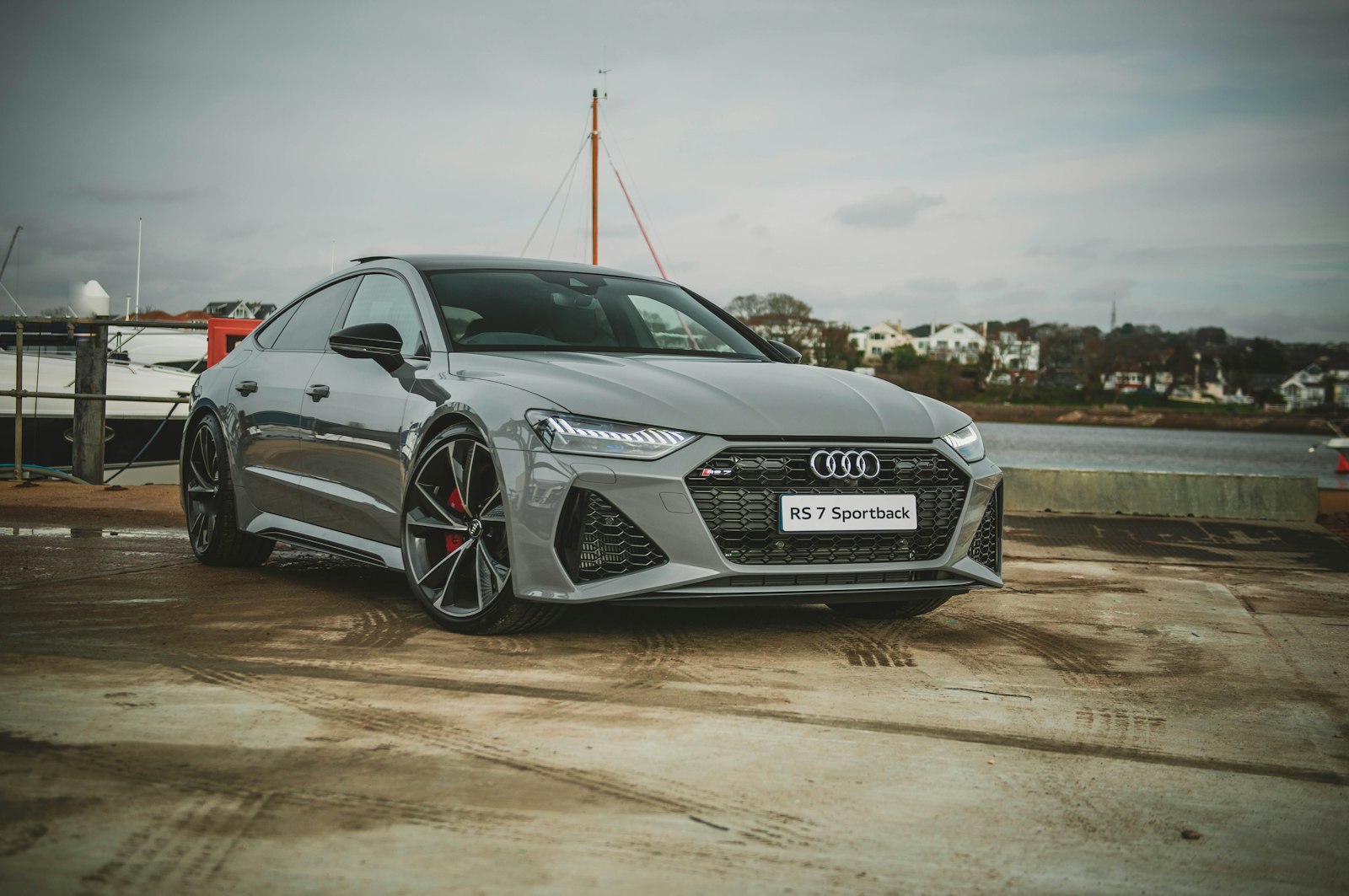 Audi Q7 55 TFSI quattro S-line
